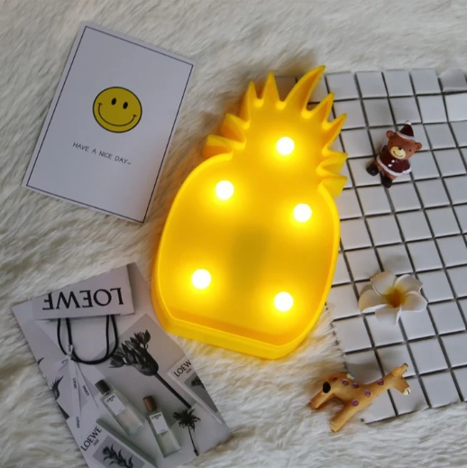 Led Işıklı Ananas Gece Lambası